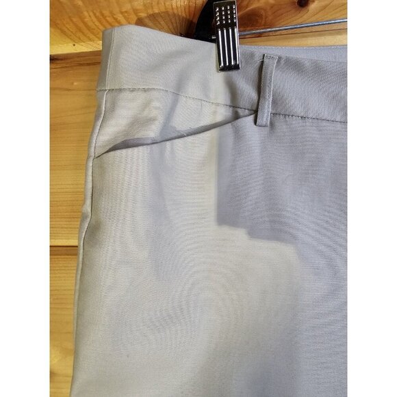 Liz Claiborne Emma Woman Plus Size 18 Khaki Ankle Pants Inseam 26 Inches - Picture 5 of 9
